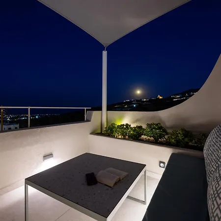 Galaria Serenity شقة فندقية Vóthon