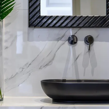 Galaria Serenity מלון דירות Vóthon