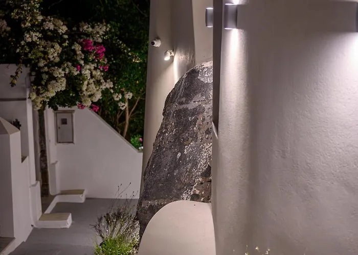 Galaria Serenity מלון דירות Vóthon