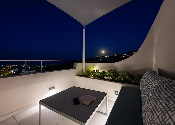 Galaria Serenity מלון דירות Vóthon