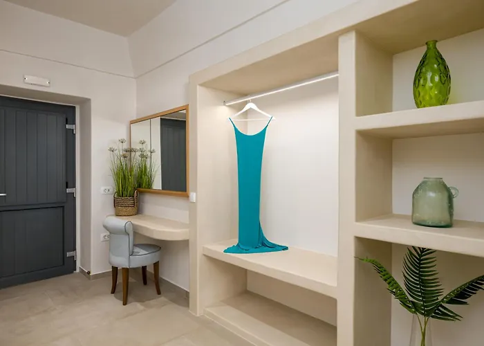 Galaria Serenity Aparthotel 4*