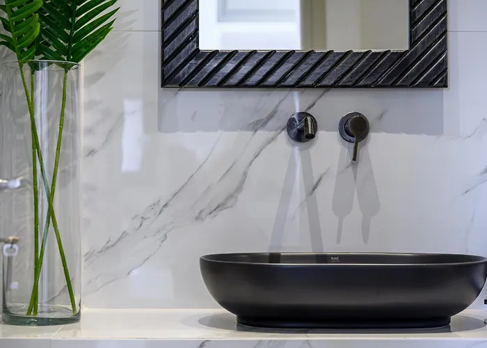 Galaria Serenity מלון דירות Vóthon