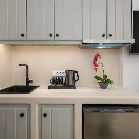 Galaria Serenity Aparthotel Vóthon